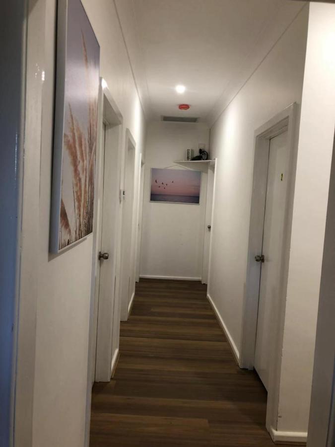Melbourne Short Stay- Burwood Deakin Uni墨尔本民宿-迪肯大学Бърууд Екстериор снимка
